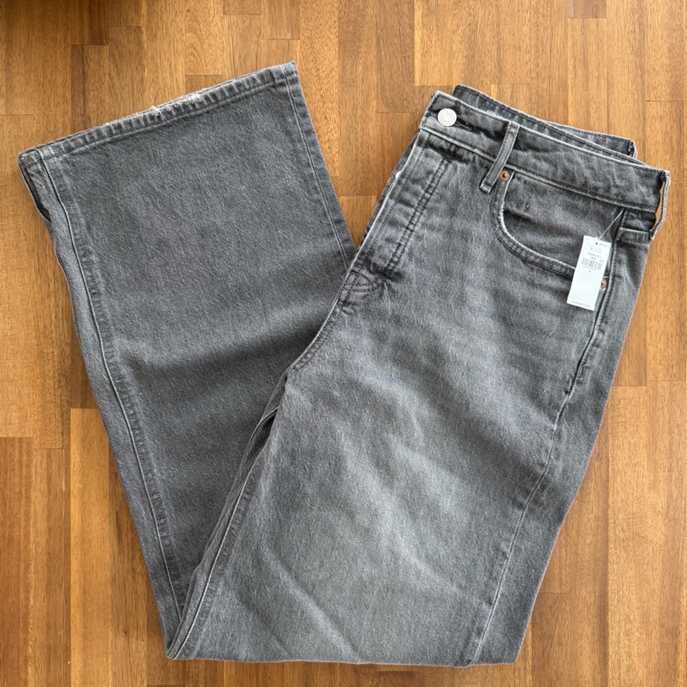 Old Navy Extra High-Rise Sky-Hi Wide Leg Button Fly Jeans - NWT! - Picture 5 of 7